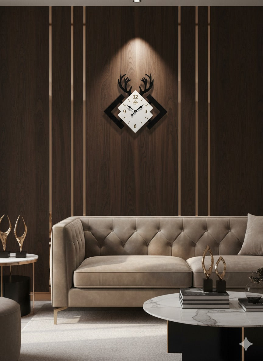 Modern Deer Antler Wall Clock – Elegant Geometric Interlocking Squares Design (Black/White